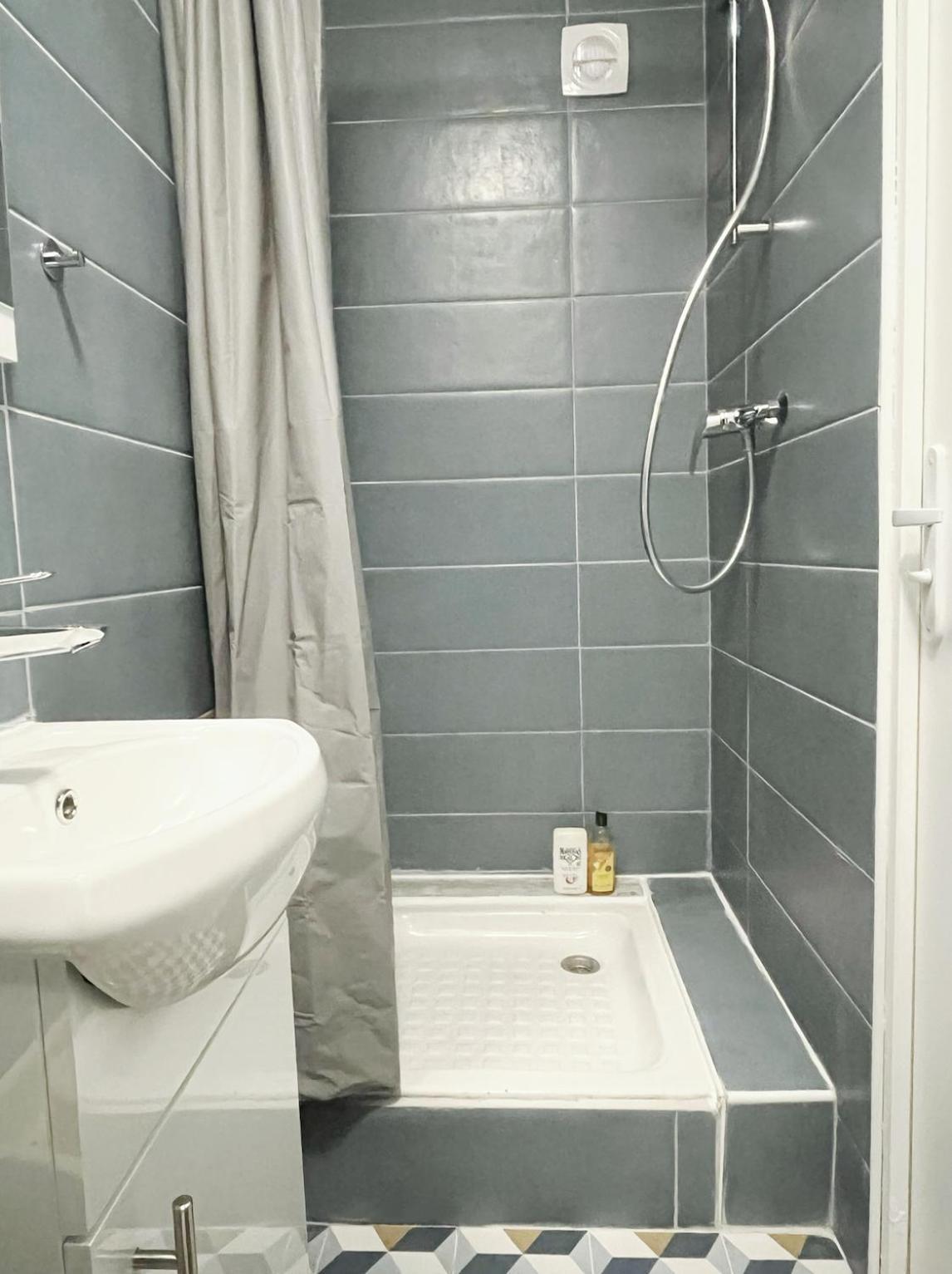 #1 Petit Studio Pres Du Metro L9 Bagnolet Eksteriør billede